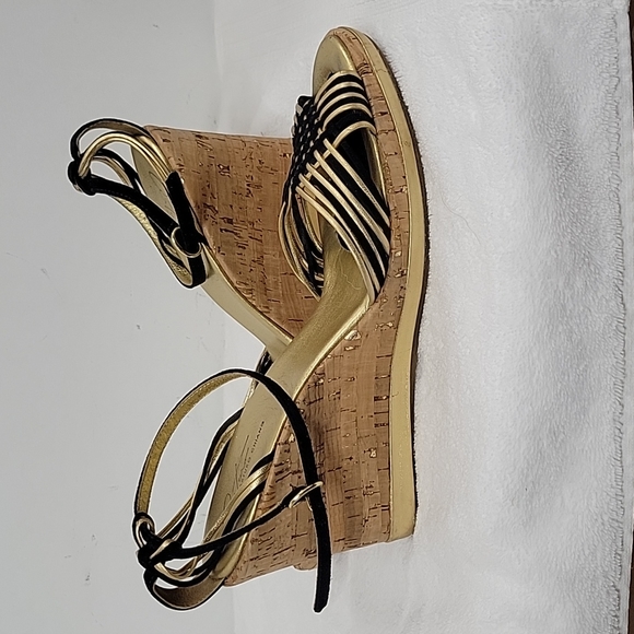 Arturo Chiang Wedge Sandals Size 9.5 Black and gold - Picture 5 of 13